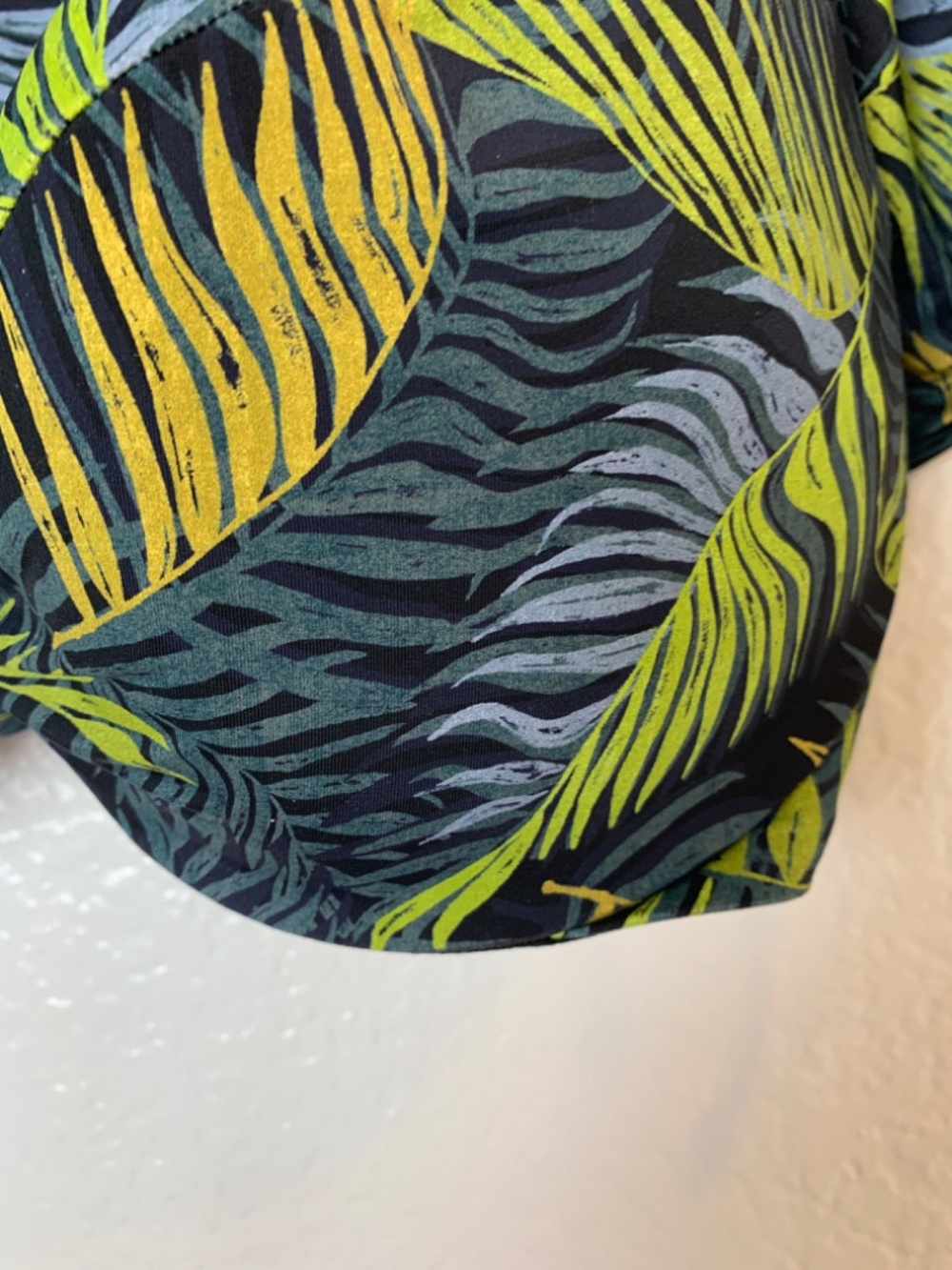 VICTORIA'S SECRET SWIM Palm Royale Bikini Twist Push Up Top 36DD Bottom Large - Picture 3 of 16